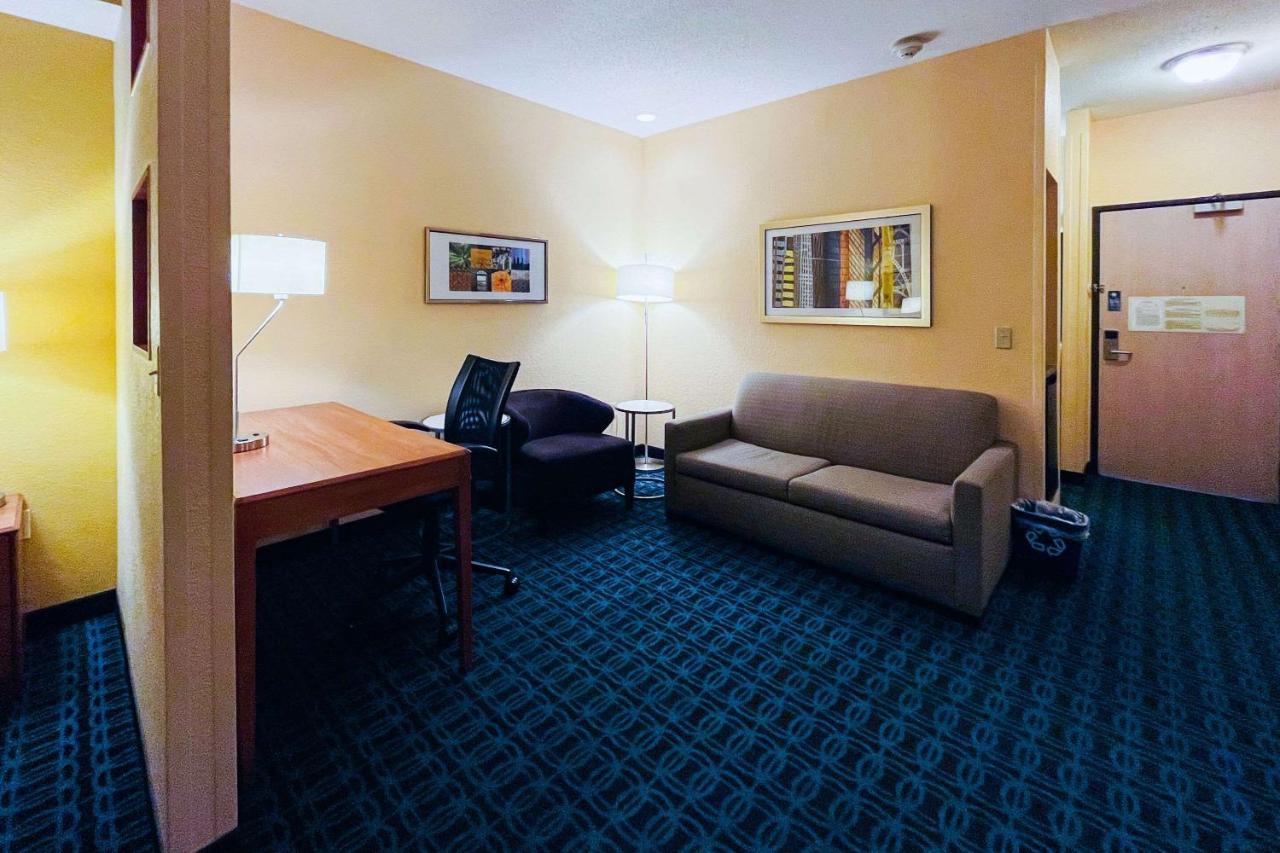 Comfort Inn & Suites Olathe - Kansas City Esterno foto
